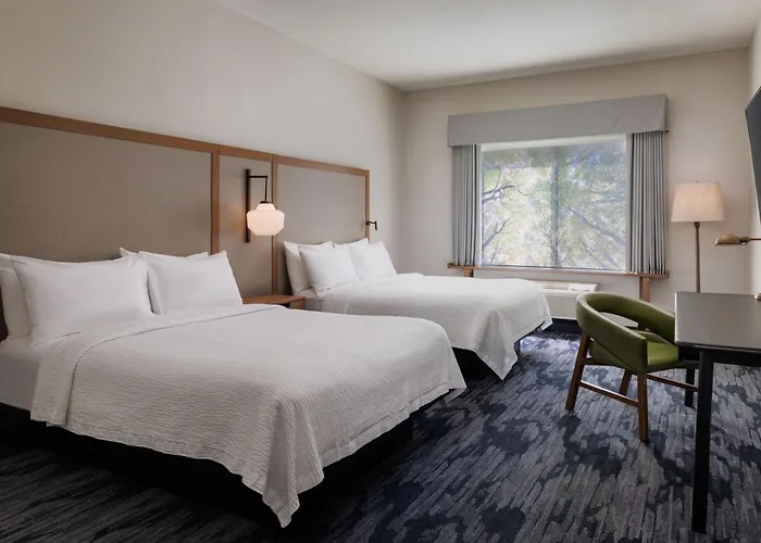 Fairfield Inn & Suites By Marriott Kelowna